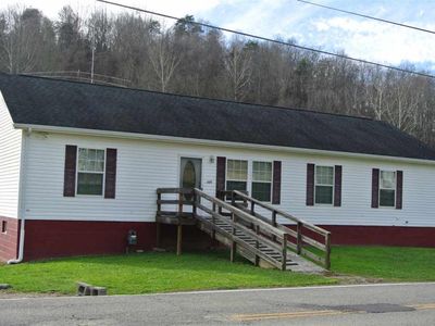 535 Fudges Creek Rd, Barboursville, WV, 25504
