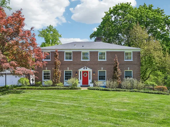 263 S Roberts Rd, Bryn Mawr, PA 19010