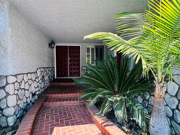 4th image of 5611 Greenleaf Ave