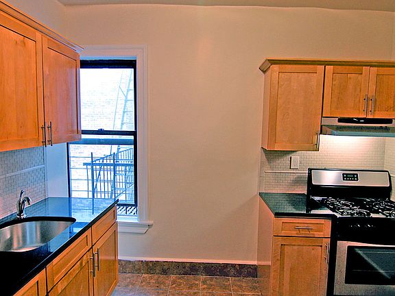 4th image of 200 Bradhurst Ave APT 34