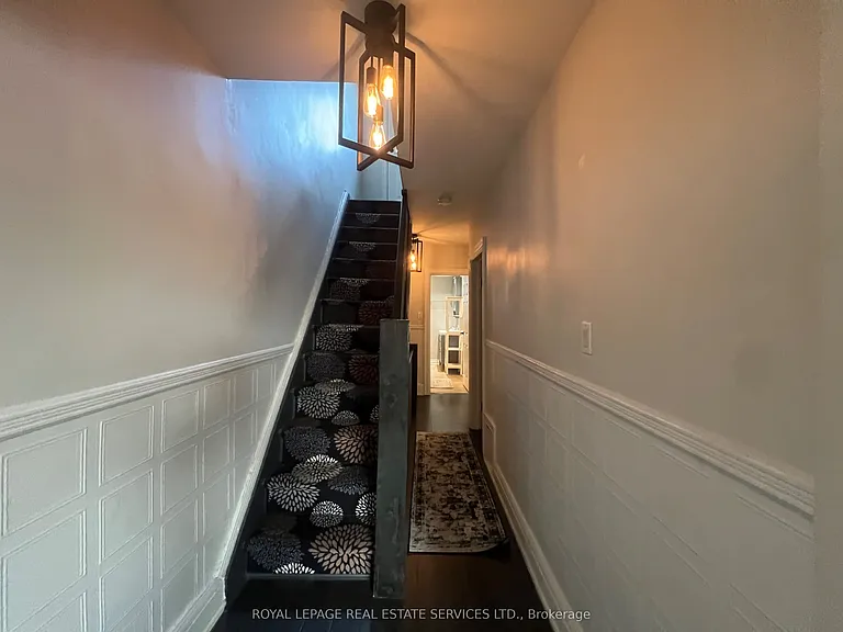 263 Grace St #2 — Photo 10