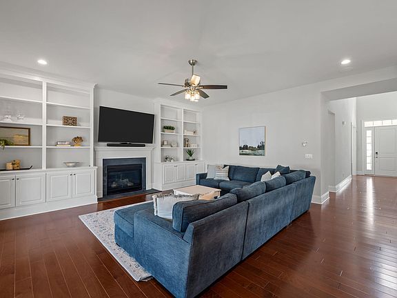 4th image of 3044 Burlap Dr