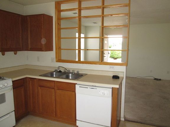 4th image of 8616 Casa Linda Ct NW