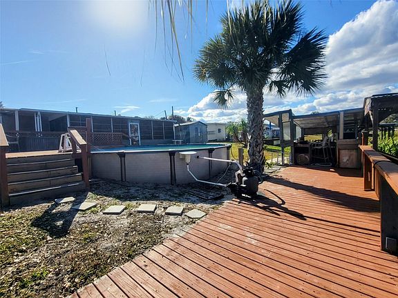 3rd image of 4037 SE 27th Street