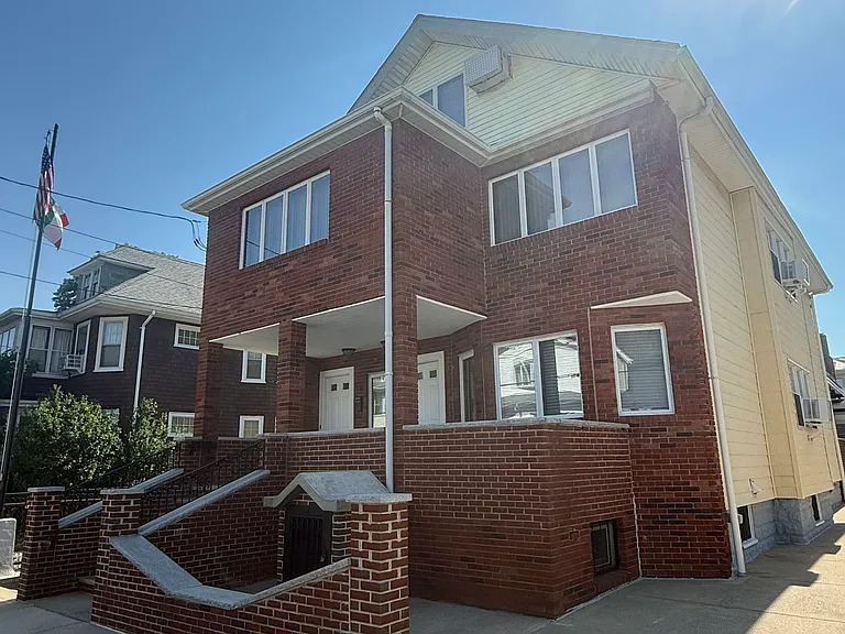 17 Poole St #1 — Photo 1