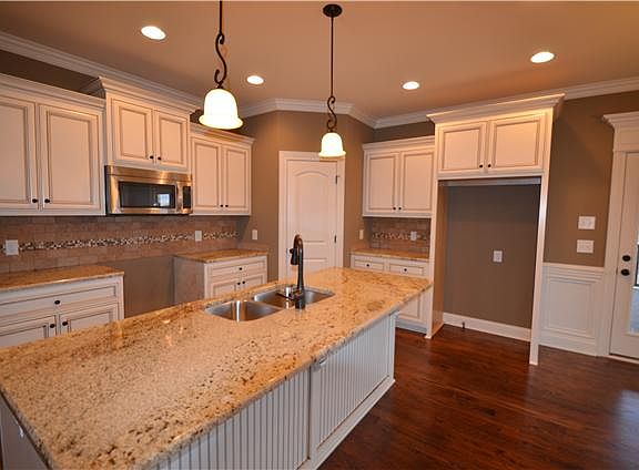 4th image of 405 Acacia Grove Ln #136-C