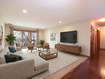 907 Curtiss St APT 504, Downers Grove, IL, 60515