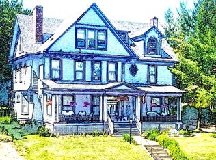 1615 E Superior St #2, Duluth, MN 55812