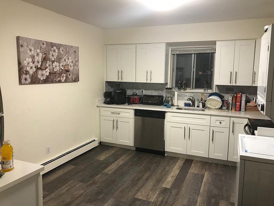 1st image of 27 Lambert Ave