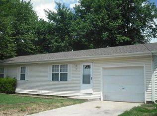 2727 W Nichols St, Springfield, MO 65803