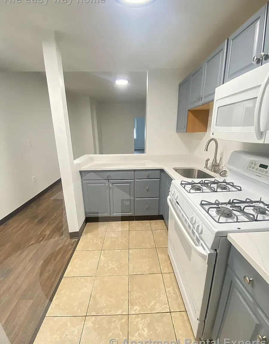 2 bed, 1000 sqft, $2,500 — Photo 2