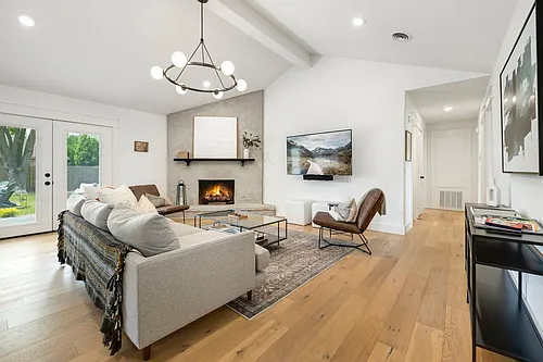 1806 SW D St #ID1221910P Photo 1