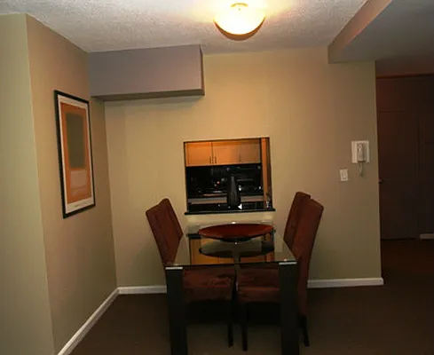 Rented by Global Realty Opportunities | media 33