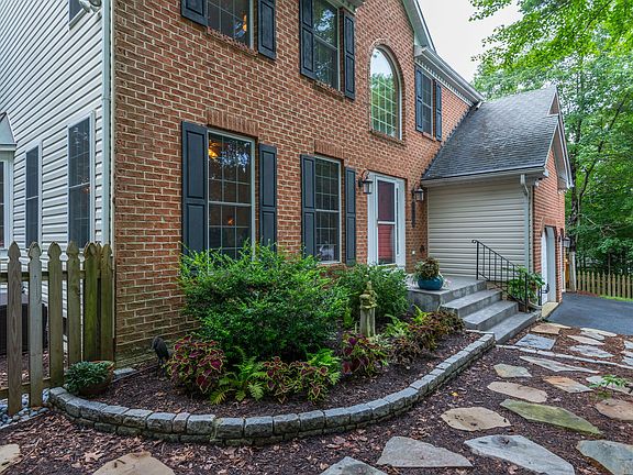 5th image of 1831 Disney Estates Cir