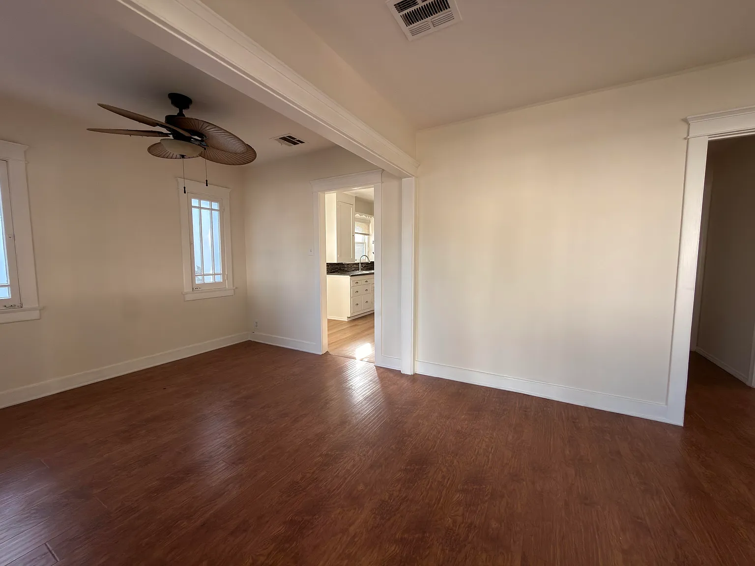 2 bed, 1500 sqft, $3,200 — Photo 3