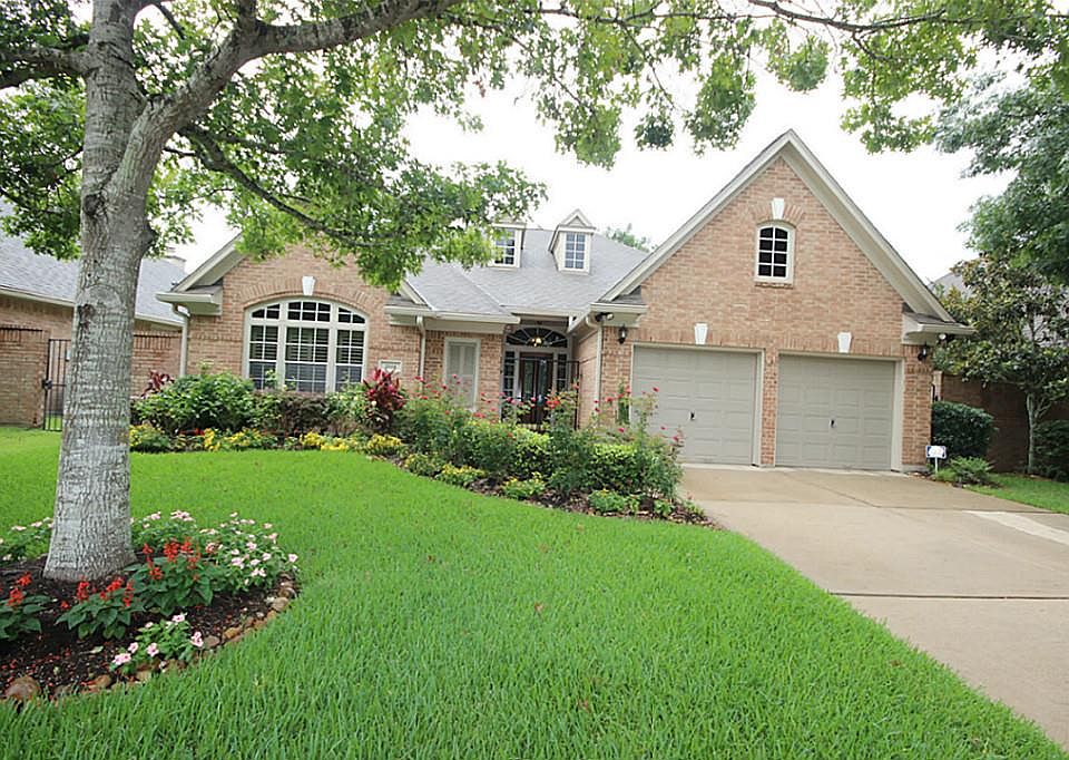 1st image of 2614 Kittansett Cir