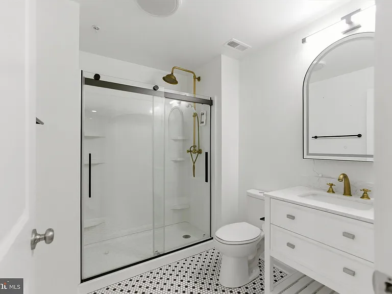 7585 Holly Ridge Dr — Photo 28