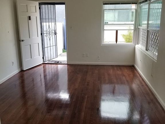 2nd image of 4634 Bancroft St