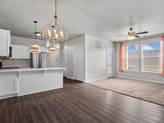 4th image of 1761 W Terra Vista Ln #F202