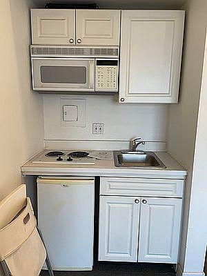 3rd image of 5 Tudor City Pl APT 102