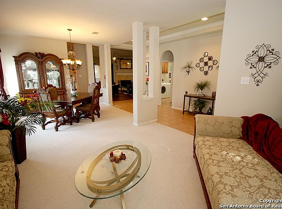 4th image of 9402 Gaytan Dr
