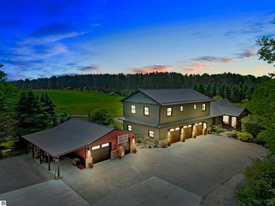 4255 S Eberhart Ave, Clare, MI, 48617