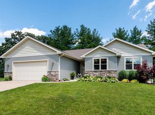 1101 Virgin Lake Dr, Stoughton, WI 53589
