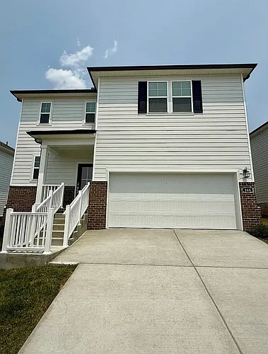 168 E Millbrook Dr Photo 1