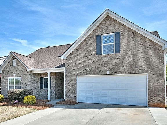 2nd image of 113 Giants Ridge Rd