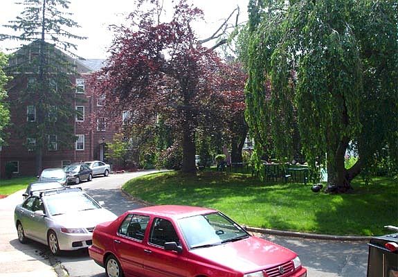 2nd image of 164 Linden St APT A2