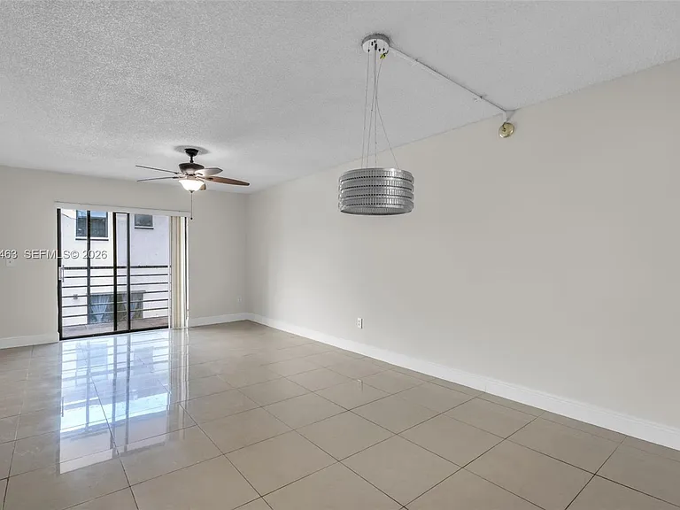 841 NE 207th Ln #3201 — Photo 6
