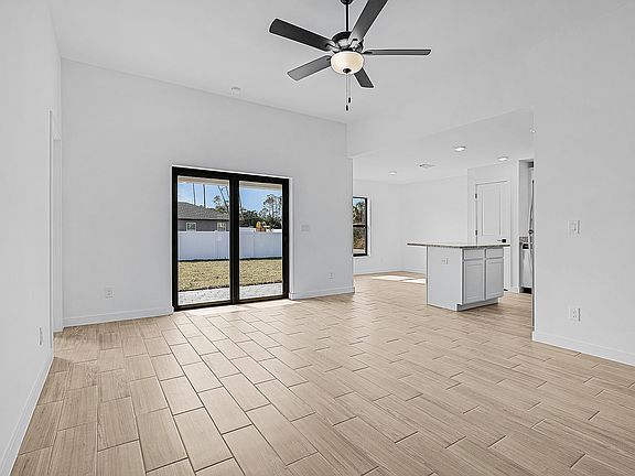 Move freely wiwthin the open entertainment space