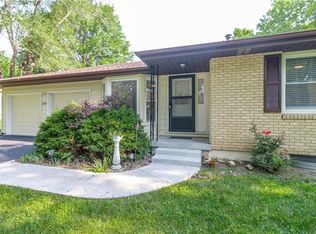 204 SW 20th St, Oak Grove, MO 64075