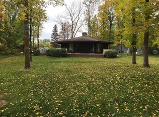 136 Elm Drive, Warroad, MN 56763