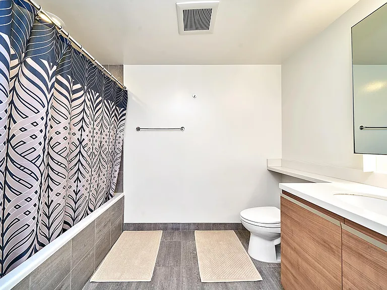 3785 Wilshire Blvd #704 — Photo 15