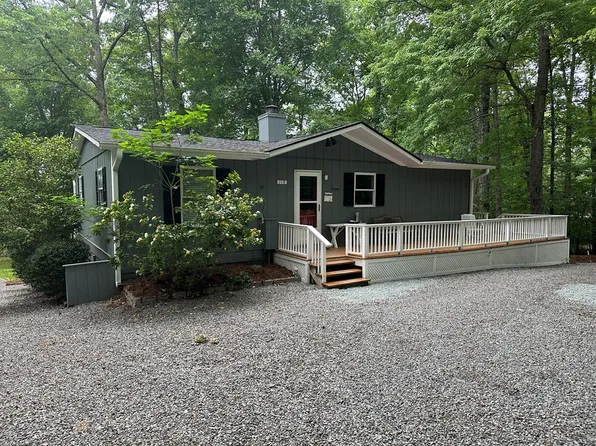 115 Wedgewood Ln, Clarksville, VA 23927