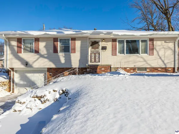 2906 Irene St, Bellevue, NE 68147