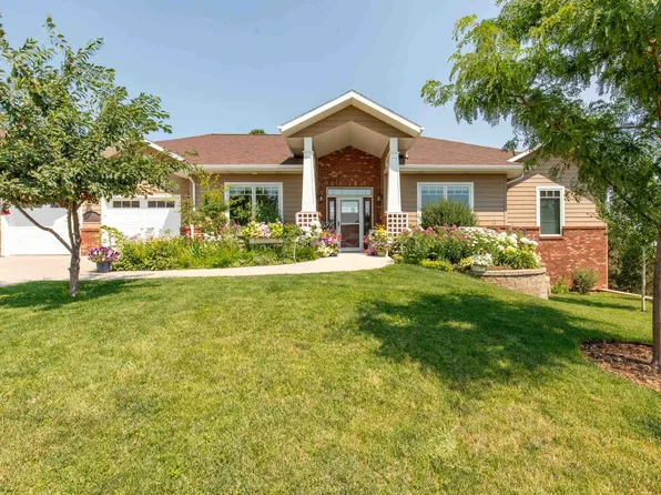 522 Enchanted Pines Dr, Rapid City, SD 57701