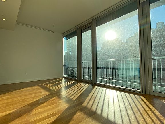 2nd image of 436 Albee Sq #B5