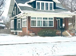 521 N 7th St, Estherville, IA 51334