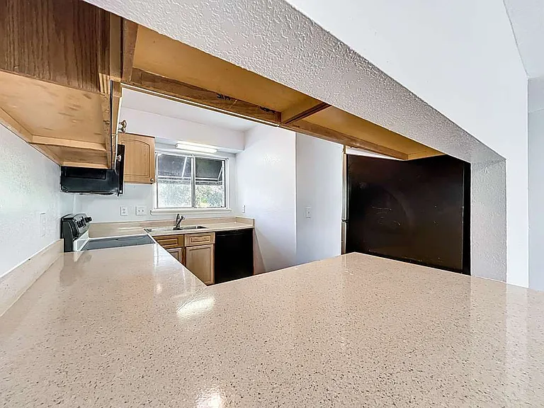 4117 S Semoran Blvd #14 — Photo 24
