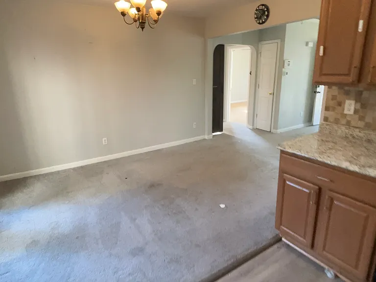 2604 Elkhart St — Photo 15