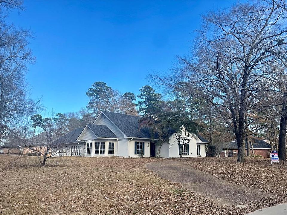 1st image of 202 Bay Hills Dr