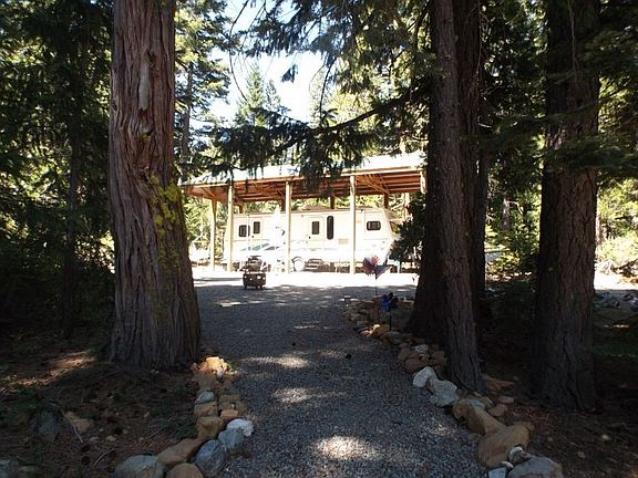 4th image of 1770 Yellow Pine Trl