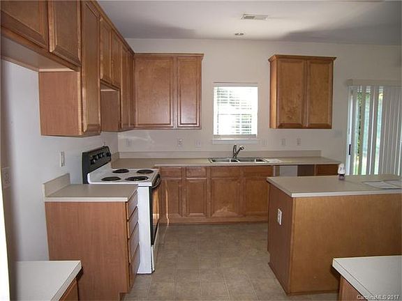 5th image of 2316 Oakdale Creek Ln