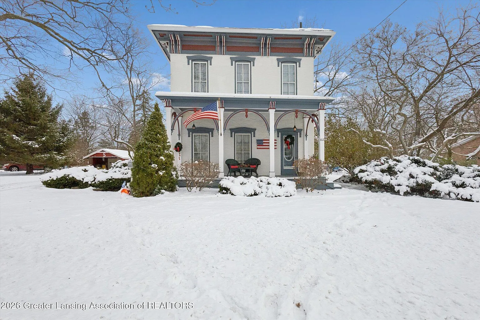 812 N Clinton St photo 1