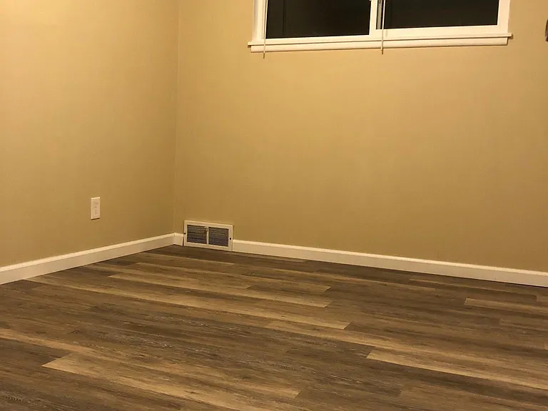 26621 Couzens Ave — Photo 5