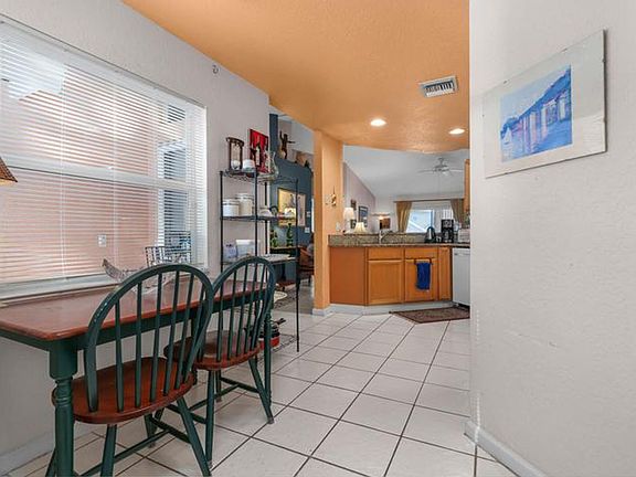 4th image of 5260 Grande Palm Cir