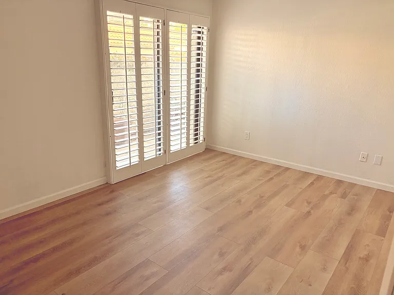 13783 Mango Dr — Photo 8