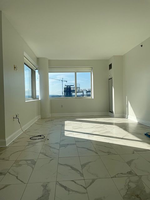 1st image of 10 Museum Way APT 1824